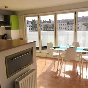 richmond-place-loft-apartment.brighton-hotels-england.com/