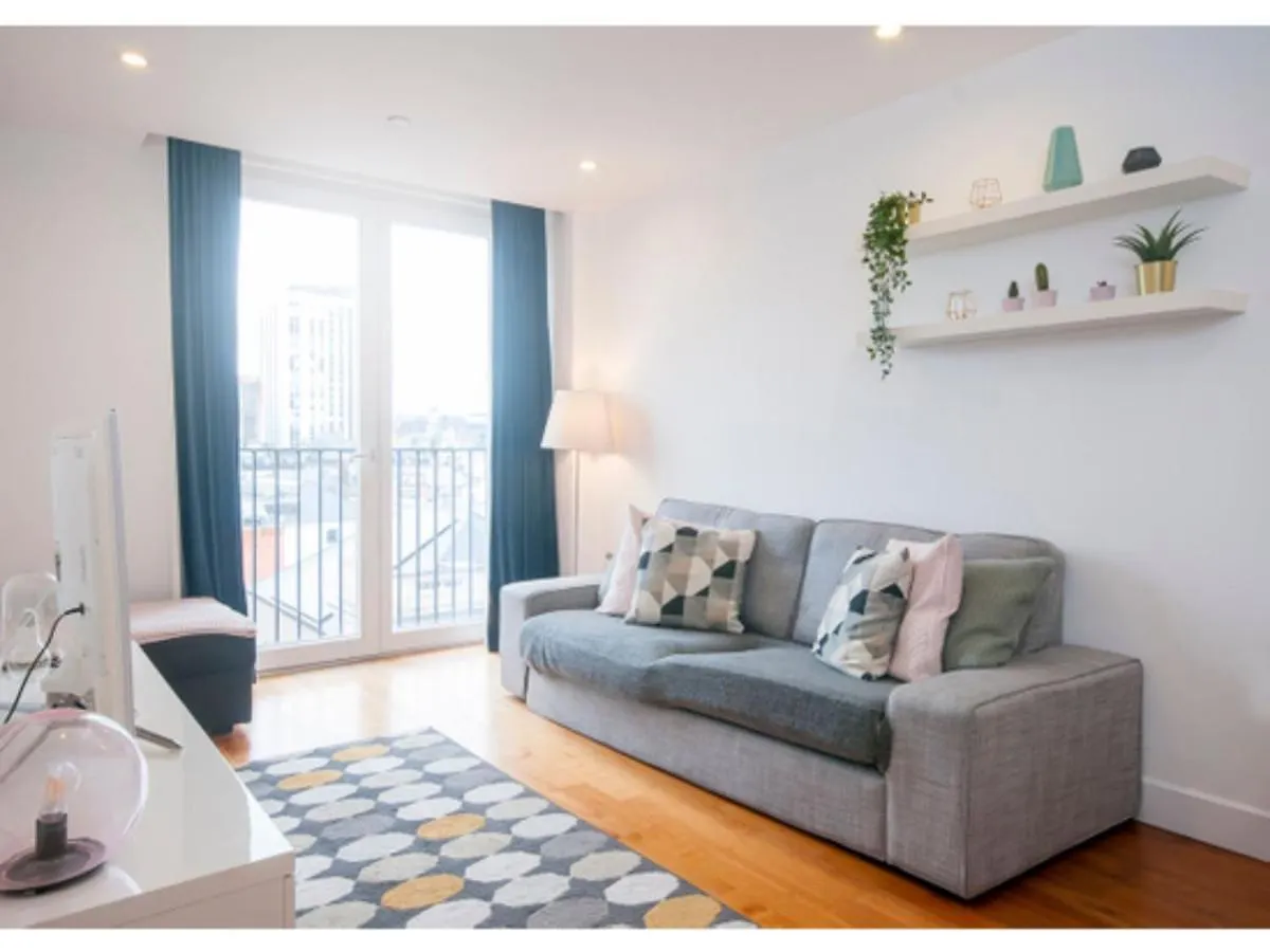 The Most Central Apartment In Cardiff