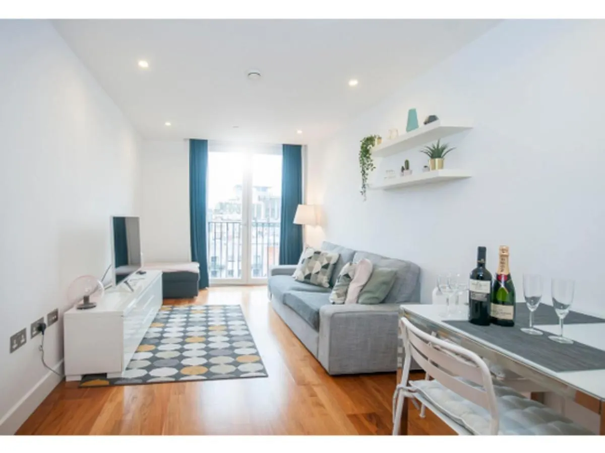 The Most Central Apartment In Cardiff contacts